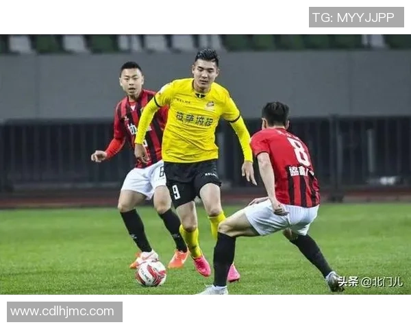 杭州足球队实力引发热议球迷对球队表现分歧明显