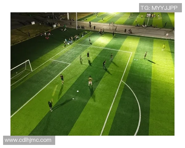 飞盘竞技的魅力与智慧:深入解析深圳飞盘队的战术布局与训练秘诀 飞盘竞技的魅力与智慧:深入解析深圳飞盘队的战术布局与训练秘诀